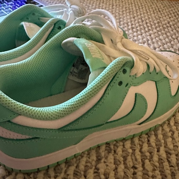 Custom Mint Green Dunks - Picture 6 of 6